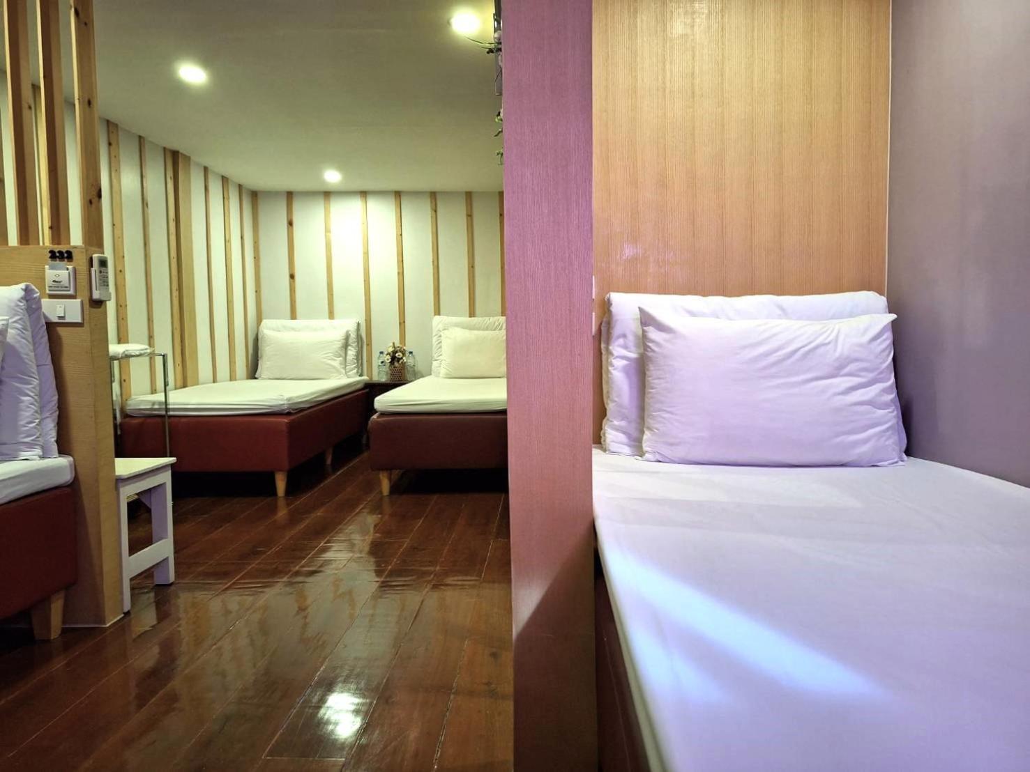 Check-In My Hostel Bangkok Dış mekan fotoğraf