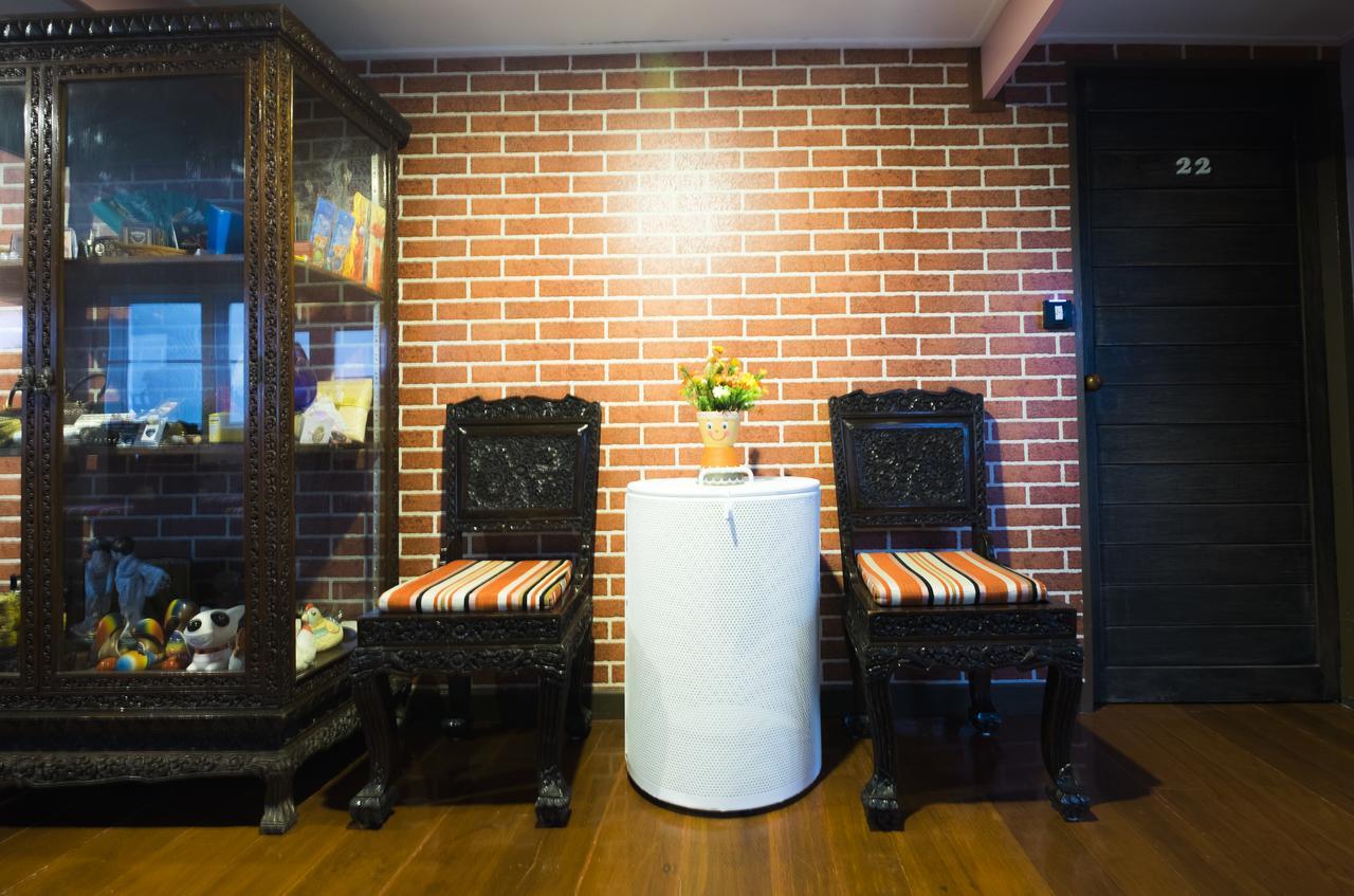 Check-In My Hostel Bangkok Dış mekan fotoğraf