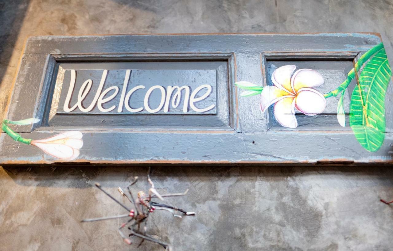Check-In My Hostel Bangkok Dış mekan fotoğraf
