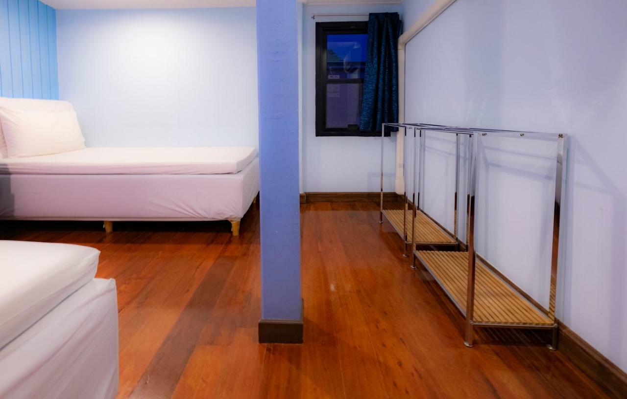 Check-In My Hostel Bangkok Dış mekan fotoğraf